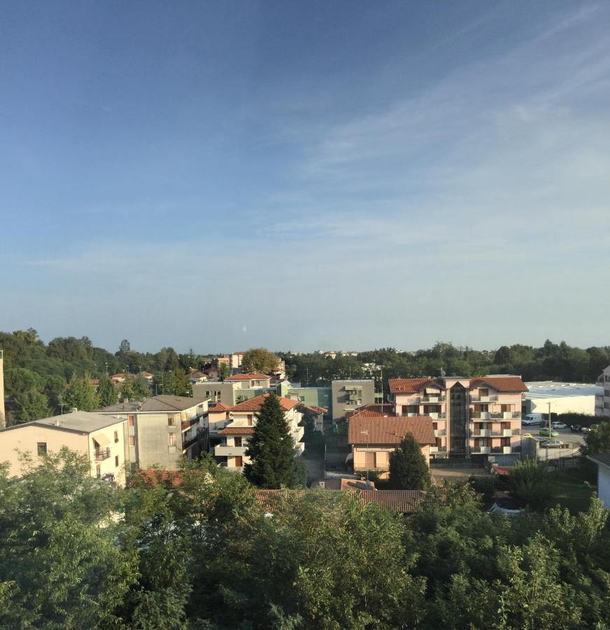 Apartmán Top-Floor Malpensa Gallarate Mxp-Airport Exteriér fotografie